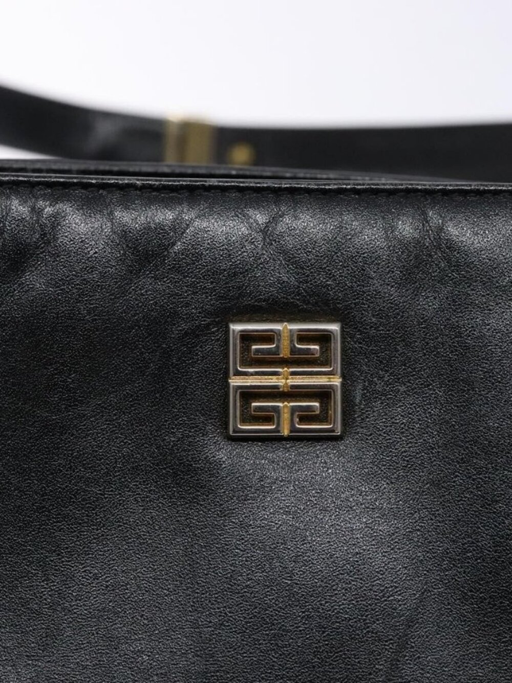Authentic GIVENCHY Shoulder Bag Leather Black Gold - Picture 6 of 16